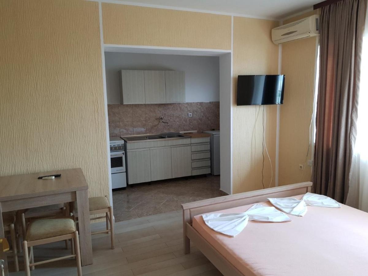 Apartments Popovic Ulcinj Esterno foto