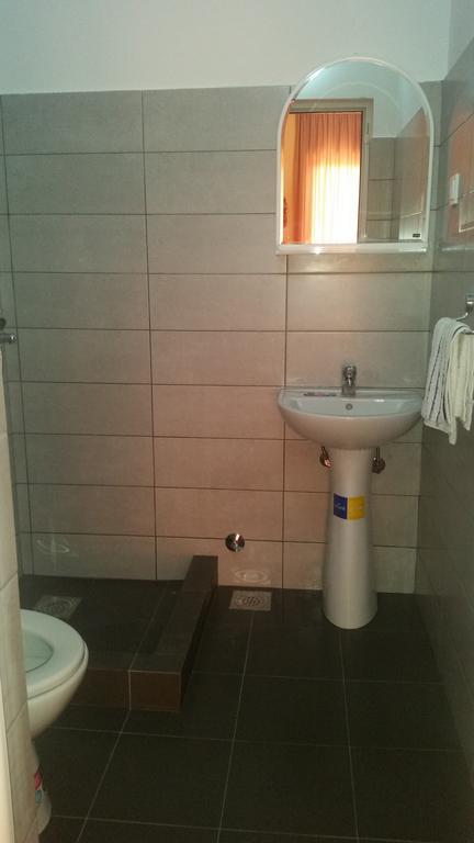 Apartments Popovic Ulcinj Esterno foto