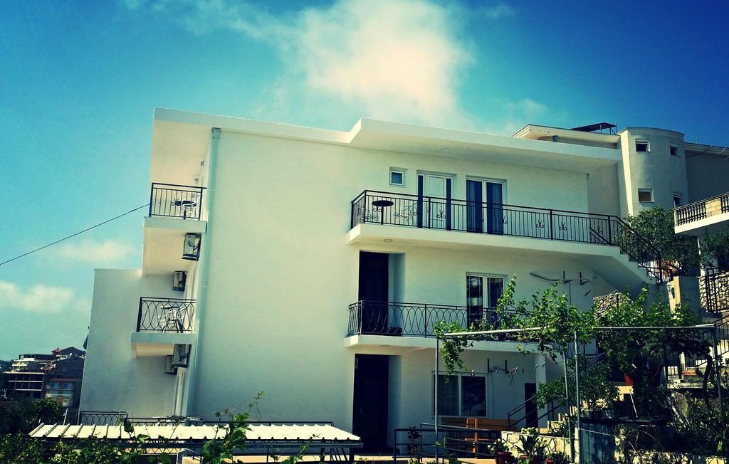 Apartments Popovic Ulcinj Esterno foto