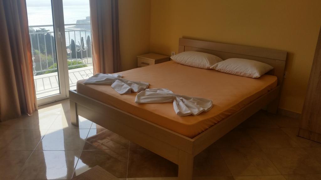 Apartments Popovic Ulcinj Esterno foto