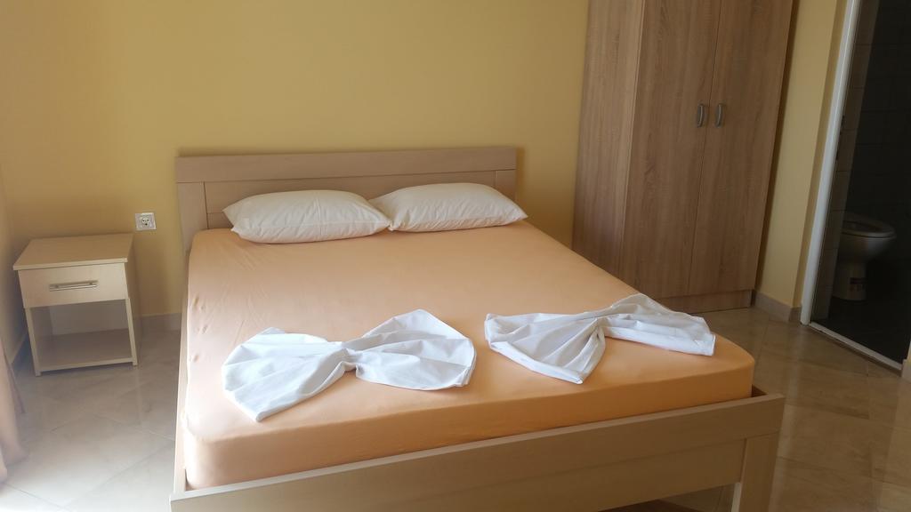 Apartments Popovic Ulcinj Esterno foto